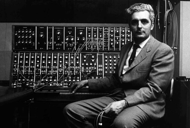 Moog, i sintetizzatori che hanno fatto la storia della musica